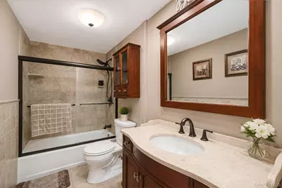16 Valley Street, Ronkonkoma, NY 11779 - Photo 23