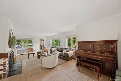 311 Lyncroft Road, New Rochelle, NY 10804 - Photo 7