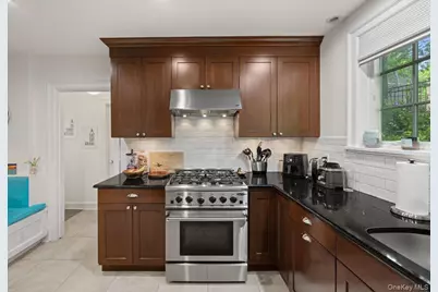 311 Lyncroft Road, New Rochelle, NY 10804 - Photo 13