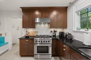 311 Lyncroft Rd, New Rochelle, NY 10804 - Photo 13