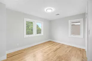 105 Moore St, New Hyde Park, NY 11040 - Photo 27