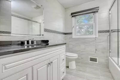 20 Dolphin Road, New City, NY 10956 - Photo 15