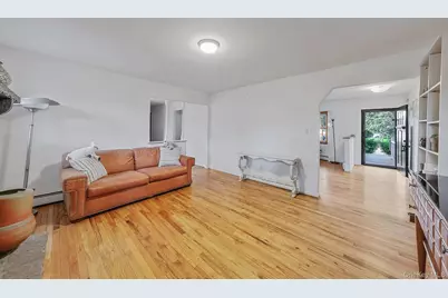 2 Linden Avenue, Holtsville, NY 11742 - Photo 13
