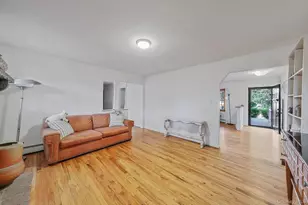 2 Linden Ave, Holtsville, NY 11742 - Photo 13