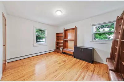 2 Linden Avenue, Holtsville, NY 11742 - Photo 21