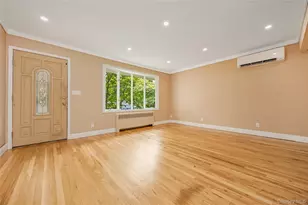 233 Walnut St, Massapequa Park, NY 11762 - Photo 5