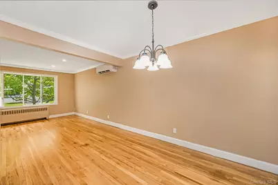 233 Walnut Street, Massapequa Park, NY 11762 - Photo 9