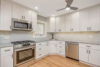 233 Walnut Street, Massapequa Park, NY 11762 - Photo 11