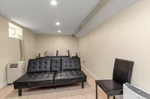 104-14 212th St, Queens Village, NY 11429 - Photo 15