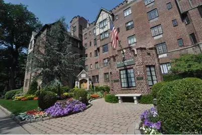 155 Garth Road #B1, Scarsdale, NY 10583 - Photo 3