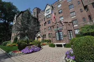 155 Garth Rd, Scarsdale, NY 10583 - Photo 3