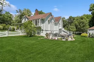 29 Three Sisters Rd, Saint James, NY 11780 - Photo 7