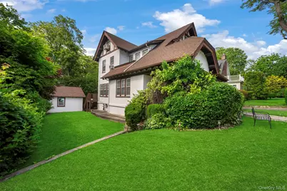 51 Maple Drive, Great Neck, NY 11021 - Photo 27