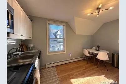 20 Dewey Street #2nd Floor, Huntington, NY 11743 - Photo 3
