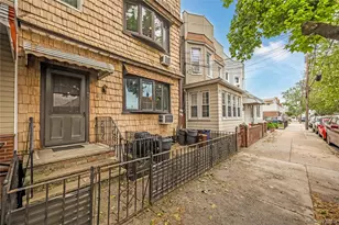61-49 62nd Rd, Middle Village, NY 11379 - Photo 3
