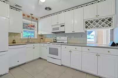24 Grover Avenue, Thornwood, NY 10594 - Photo 7