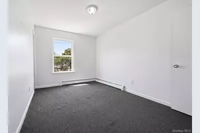 390 Atlantic Street, Copiague, NY 11726 - Photo 13