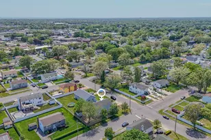 390 Atlantic St, Copiague, NY 11726 - Photo 9