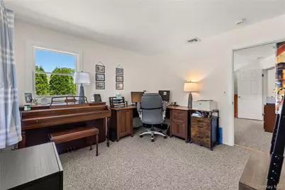 40 Alden Avenue, West Islip, NY 11795 - Photo 13