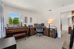 40 Alden Ave, West Islip, NY 11795 - Photo 13