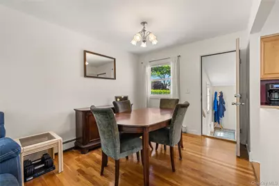 40 Alden Avenue, West Islip, NY 11795 - Photo 5