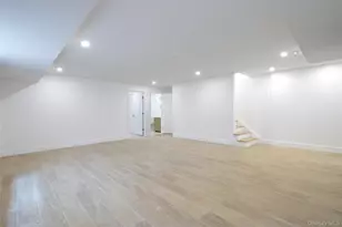 30 Kirkwood, Port Washington, NY 11050 - Photo 29
