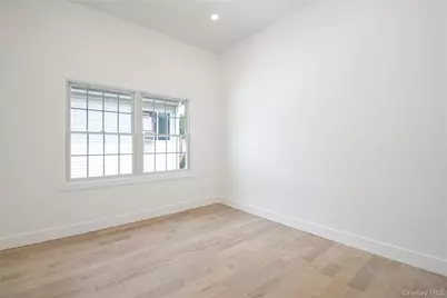 30 Kirkwood #B, Port Washington, NY 11050 - Photo 27