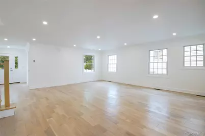 30 Kirkwood #B, Port Washington, NY 11050 - Photo 9