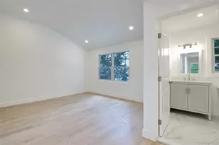 30 Kirkwood, Port Washington, NY 11050 - Photo 17