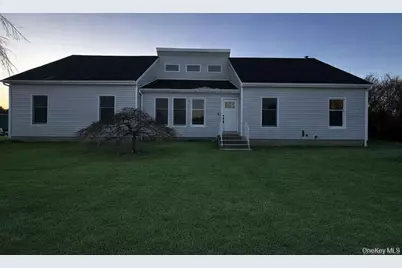 24 Kimberly Court, Calverton, NY 11933 - Photo 1