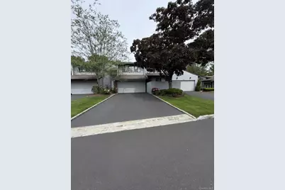 83 Foxwood Drive, Jericho, NY 11753 - Photo 3