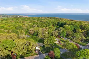 157 Belleview Ave, Center Moriches, NY 11934 - Photo 41
