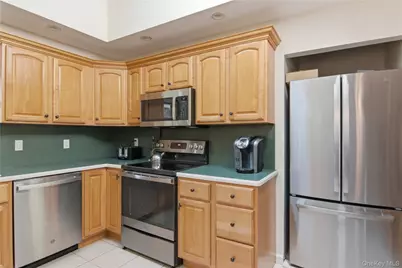 157 Belleview Avenue, Center Moriches, NY 11934 - Photo 15