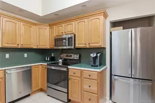 157 Belleview Ave, Center Moriches, NY 11934 - Photo 15
