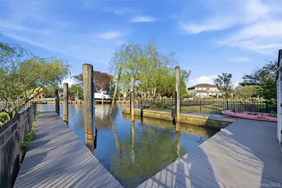 31 The Moor, East Islip, NY 11730 - Photo 47