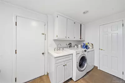 31 The Moor, East Islip, NY 11730 - Photo 29