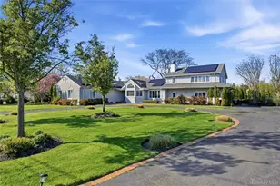 31 The Moor, East Islip, NY 11730 - Photo 3