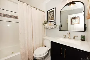 129 Margaret Blvd, Merrick, NY 11566 - Photo 19
