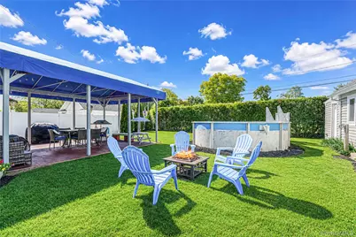 84 E Lakewood Street, Patchogue, NY 11772 - Photo 25