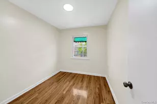 3722 Bronxwood Ave, Bronx, NY 10469 - Photo 5
