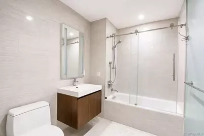 131-03 40th Road #20P, Flushing, NY 11354 - Photo 5