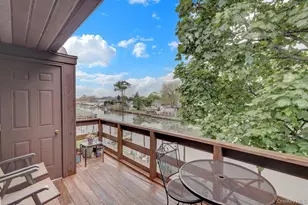 102 Mariners Way, Copiague, NY 11726 - Photo 9