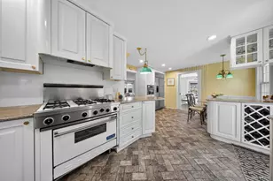 66 Walter Ave, Hicksville, NY 11801 - Photo 7