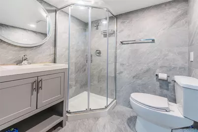 215 Hornbill Drive, Manhasset, NY 11030 - Photo 11