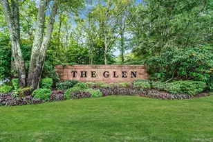 576 Leisure Dr, Ridge, NY 11961 - Photo 21