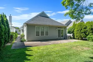576 Leisure Dr, Ridge, NY 11961 - Photo 19