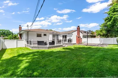 21 Beaumont Drive, Plainview, NY 11803 - Photo 29