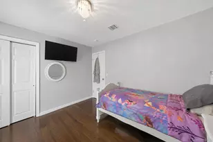 20 Essex Cir, Shirley, NY 11967 - Photo 19