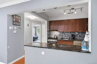 230 Lake Pointe Circle #230, Middle Island, NY 11953 - Photo 5