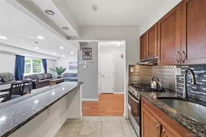 230 Lake Pointe Circle #230, Middle Island, NY 11953 - Photo 7